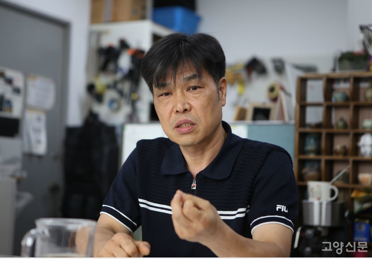 노형중 경기도소공인연합단 사무총장은 “고양시는 기업 지원을 하겠다는 메시지는 자주 전달하지만, 정작 실무에서는 지원 기관 공모에도 참여하지 않고, 예산 편성에도 소극적이다”고 안타까움을 전했다.