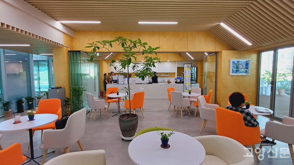 풍산동 주민자치회가 운영을 맡게 될 백마누리 카페.