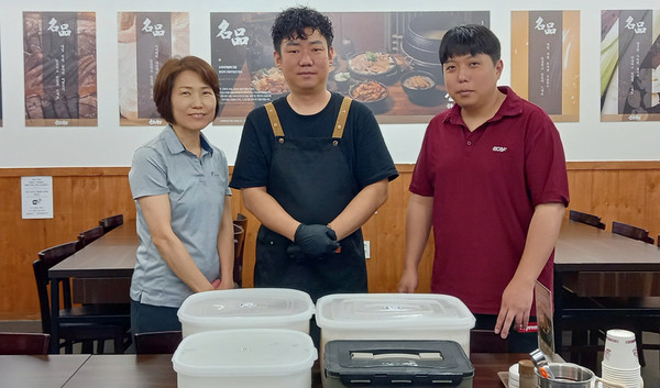 성사1동 소모리국밥이 지역 청소년을 위해 정기적인 식사 지원을 약속했다