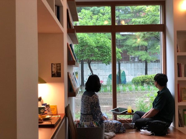 정발산동 라비브북스