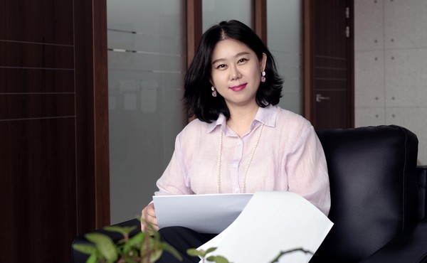 윤윤정 ㈜테라엔지니어링 대표. A~Z까지의 꼼꼼한 일처리는 정평이 나있다.