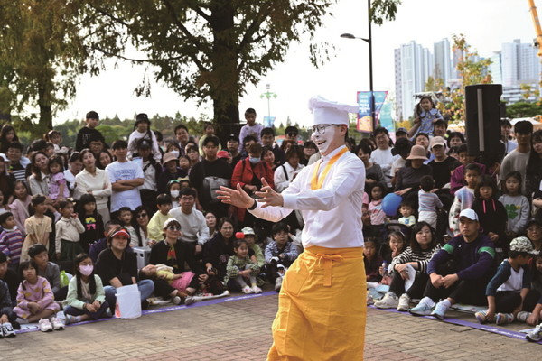 2024 고양호수예술축제 공연 모습. [사진제공=고양시]