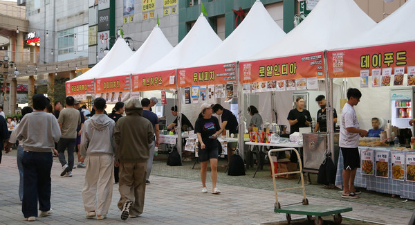 다양한 먹거리도 이날 페스티벌을 한층 더 즐겁게 했다.