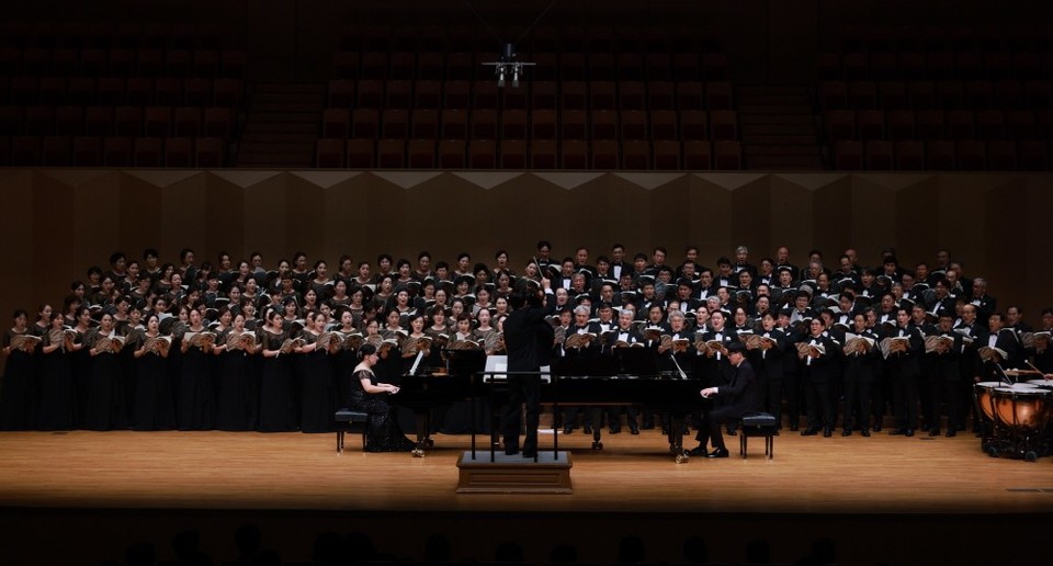 고양시남성합창단과 서울시구립여성 연합합창단이 함께한 3부 무대. 155명이 만들어내는 스케일 큰 화음이 벅찬 감동을 선사했다. [사진제공=고양시남성합창단]