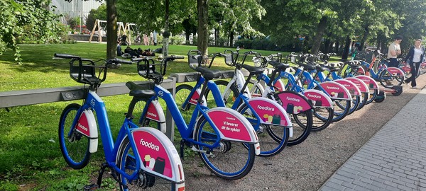 오슬로 중앙역사 인근 공공자전거 거치대 풍경. 대중교통과 연계 서비를 제공한다.  [이철규 북유럽특파원]