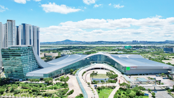 킨텍스 제2전시장 전경