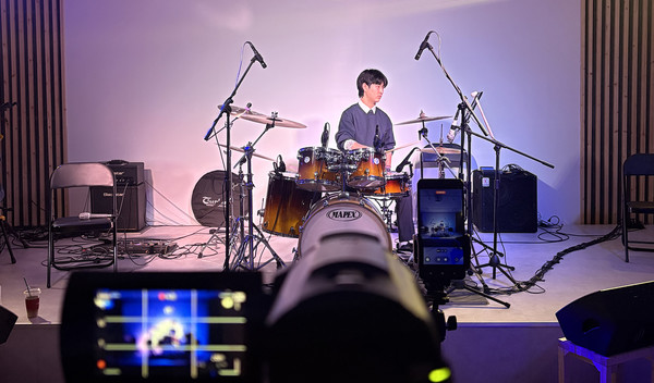 참여자들 모두가 무대에서 멋진 공연을 보여줬다. 시간 가는 줄 모르는 축제였다.