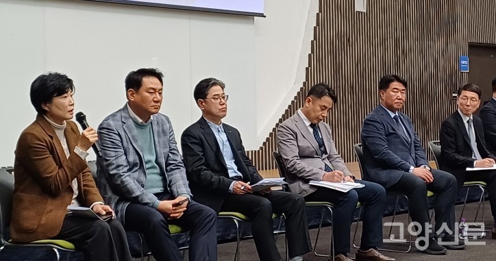 질의 시간에는 이경혜, 오준환 경기도의원이 적극적으로 질문을 이어갔다. 