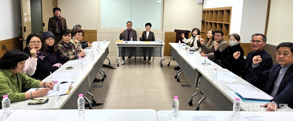 지난 18일, 고양시청 상하수도사업소에서 '가좌마을 노선버스 이용 환경 개선 간담회'가 열렸다.