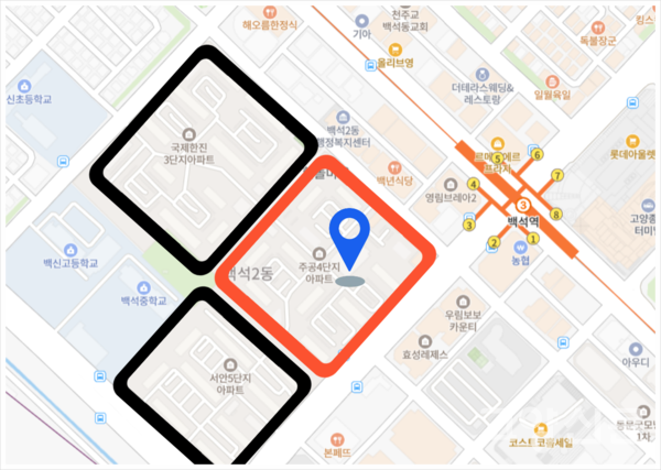 흰돌마을 3·5단지 위치도. 고양시 일산동구 백석동에 위치한 흰돌마을 3단지(국제한진)와 5단지(서안)는 일산신도시 진입로에 인접해 있다. 가운데 구역은 주공 4단지다.