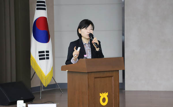 일산백병원 내분비내과 노정현 교수가 식습관과 운동, 정기검진의 중요성을 강조했다.
