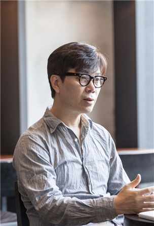 멕시코 농장에서 한인 노동자들이 에네켄(용설란의 일종)잎을 잘라내고 있다. 재외동포재단 제공멕시코 이민 초기 에네켄 농장에서 일하던 한인 노동자들의 모습. 독립기념관 제공
