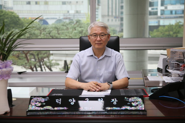 12일 취임한 김학배 신임 덕양구청장. 고양시 제공