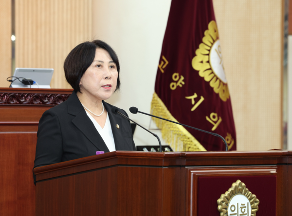고양시의회에서 5분 자유발언을 하는 고덕희 의원. 