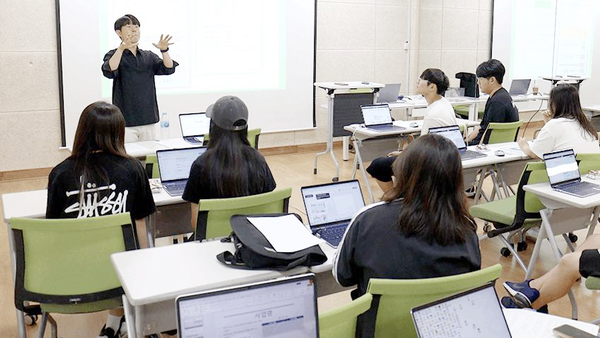 하남시 청소년의회의 활동 모습.