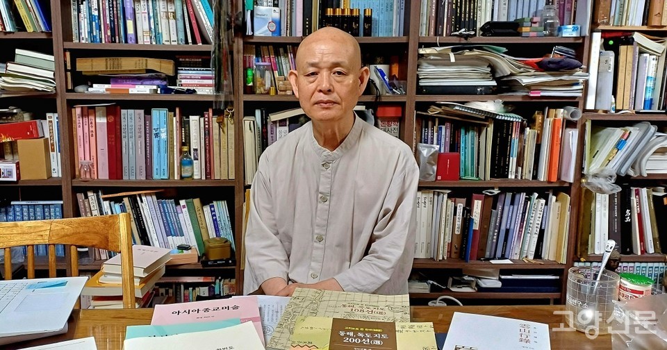 일산동구 식사동 원각사에서 만난 정각 스님. 
