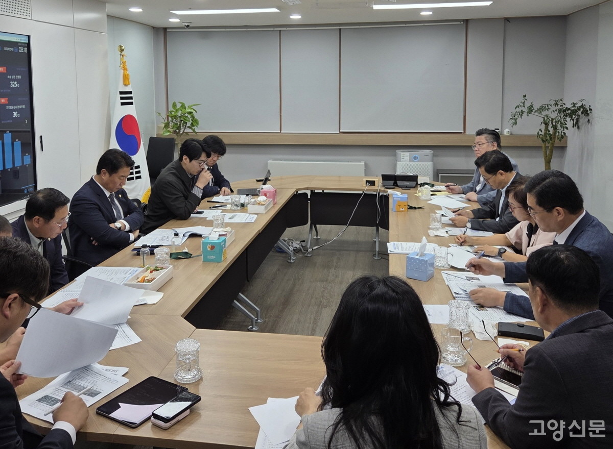 민경선 시장과 지역 국회의원 4명이 첫 간담회를 열고 시정 핵심 현안 해결을 위한 공식 정책 협의를 가졌다.