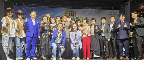 자유로가요제 본선 출전자들이 함께 자리했다.
