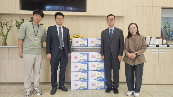행신4동 종교단체와 통장협의회가 나눔을 했다.