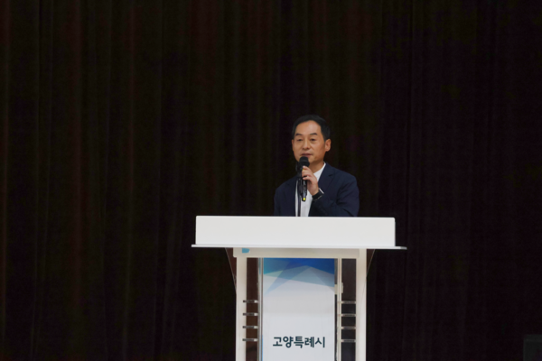 한동욱 한국PGA생태연구소 소장이 기후 정책에 자연기반해법(NbS)과 생태적 관점이 통합돼야 함을 강조하고 있다. 녹색전환연구소 제공