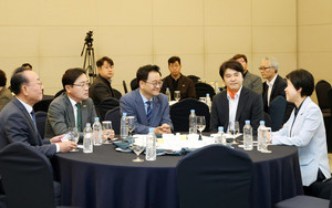 "기업이 살아야 고양시 산다" 고양시장 후보 경제 해법 경쟁 - 뉴스 썸네일 이미지